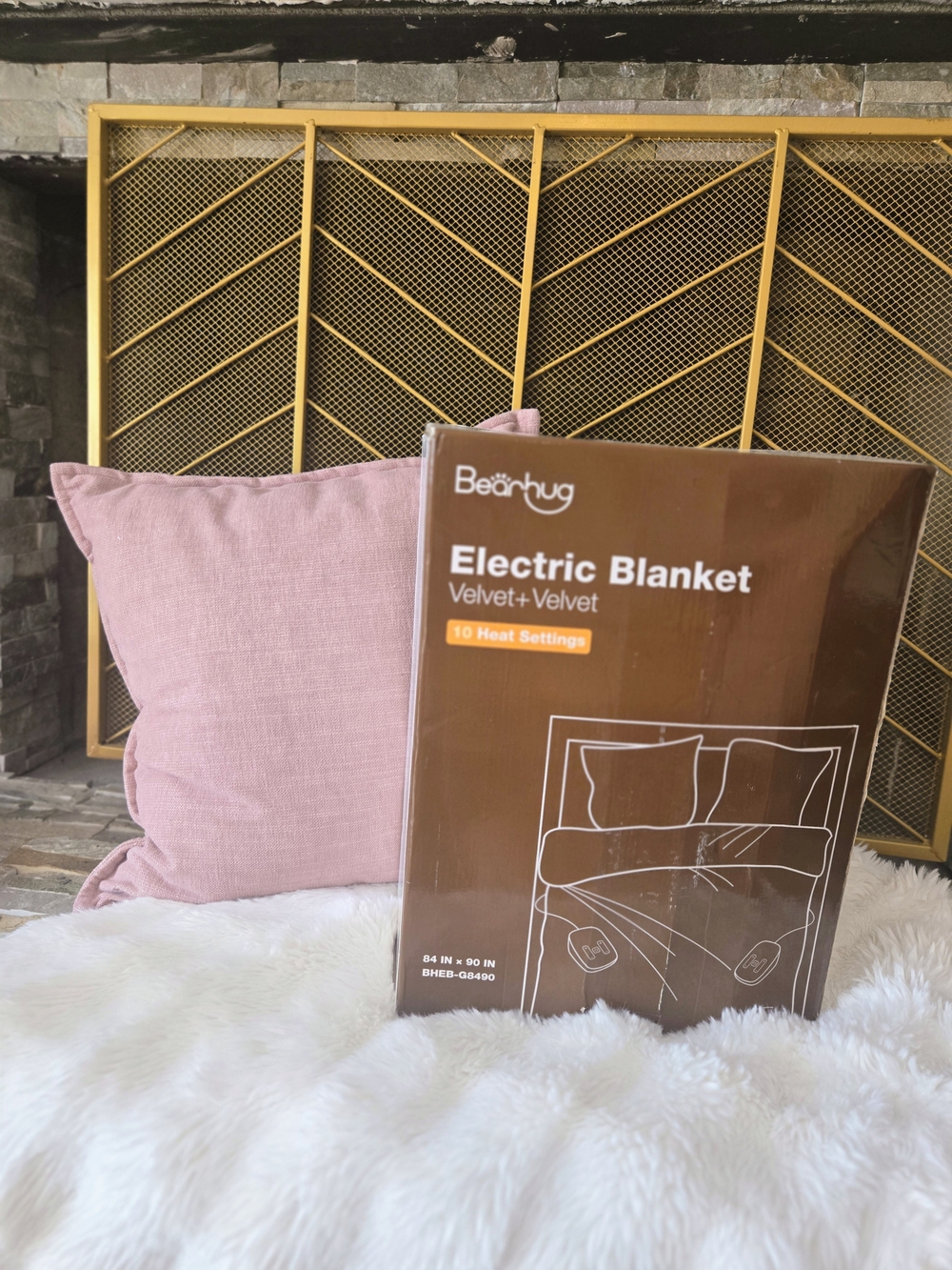 NWT Bearhug Queen Electric Blanket Velvet Velvet Brown Dual Controllers